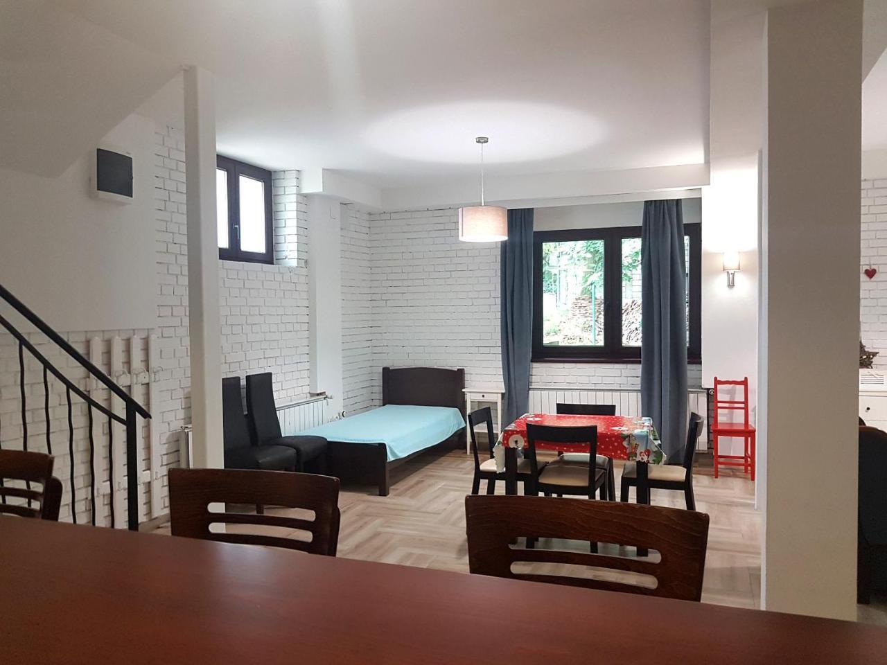 Apartmani Simic ヴァリェヴォ エクステリア 写真